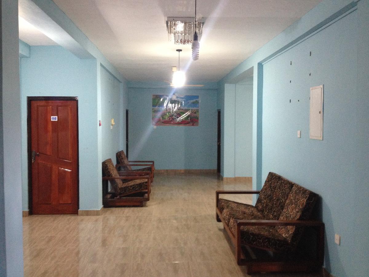 Hotel Blue Whale Джафна Экстерьер фото